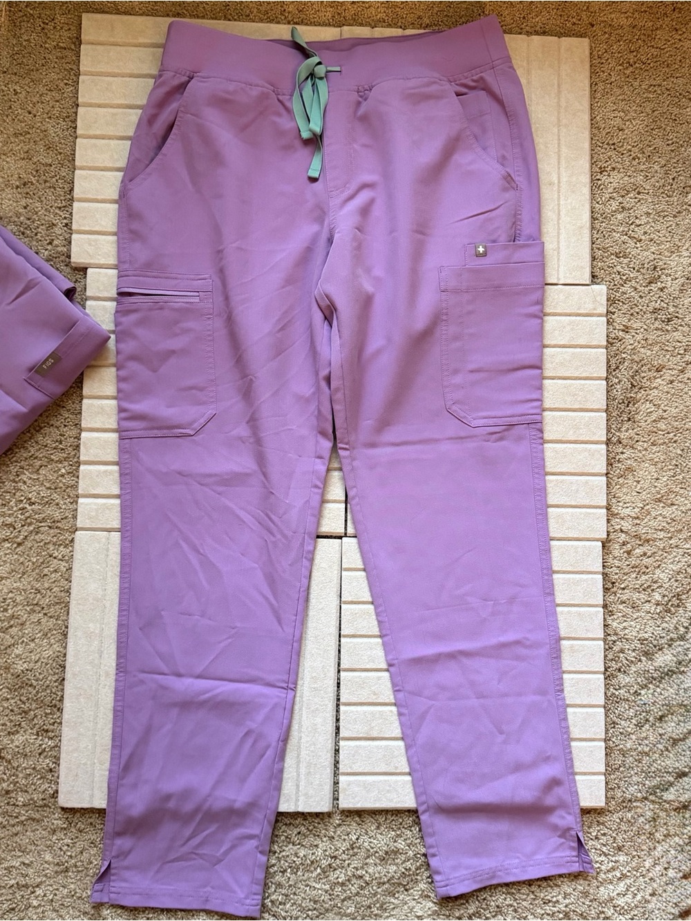 Figs Lilac Dawn Catarina Top (Size L) + Yola Skinny Scrub Pants 2.0 (Size M) - Picture 5 of 7